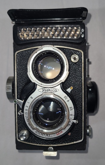 Yashica LM Twin Lens Reflex Camera with Yashikor 80mm f/3.5 Lens
