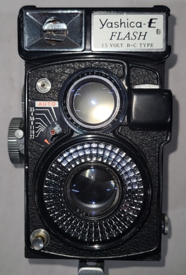 Yashica-E Flash Twin Lens Reflex with Yashinon 80mm f/3.5 Lenses