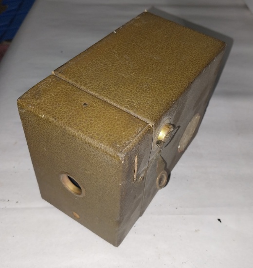Kodak Fiftieth Anniversary 1880-1930 Box Camera with Commemorative Medallion