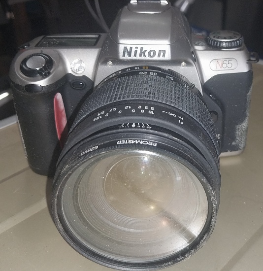 Nikon N65 35mm SLR Camera with Promaster 28-105mm AF Lens and Case