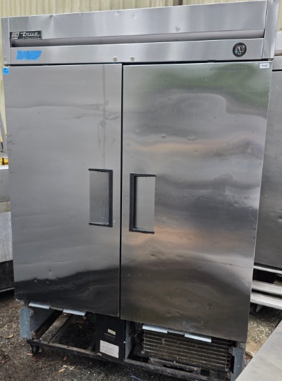 True T-49F Solid Two Door Reach-in Freezer