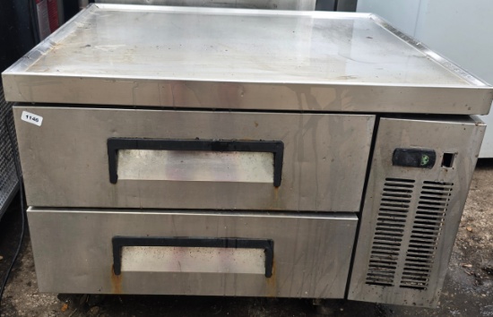 Avantco 178CBE36HC 2-Drawer Refrigerated Chef Base