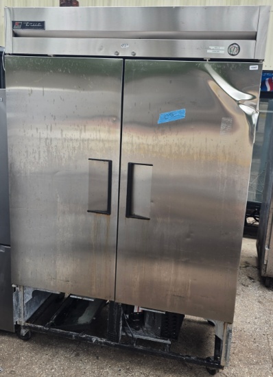True T-49 Solid Two Door Reach-in Refrigerator