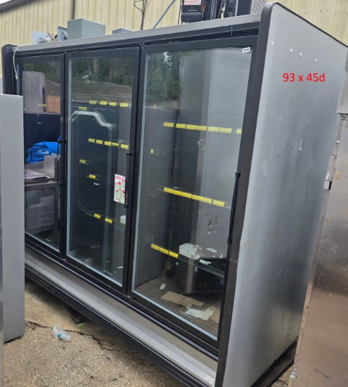 Kysor/Warren QDV5V14-03MUN Commercial Three Glass Door Reach-in Display Cooler