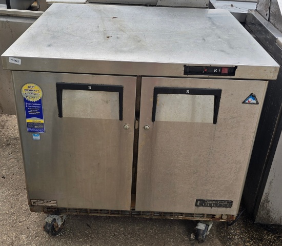 Everest ETBSR2 36" S/S 2-Door Commercial Undercounter Refrigerator