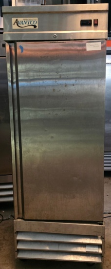 Avantco CFD-1RR 29" one-section solid door reach-in refrigerator