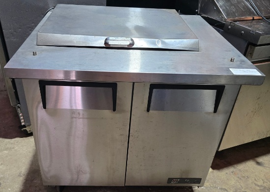 True TSSU-36-12M-B Mega-top Refrigerated Sandwich Prep Table