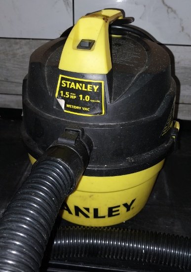Stanley 1 HP Wet Dry vacuum
