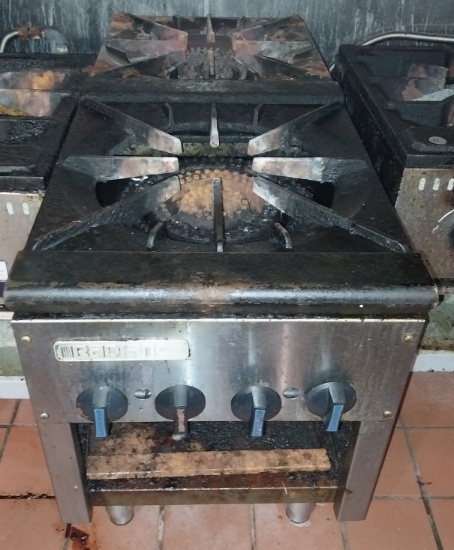 Commercial Gas Double stock pot Burner range by Radiance