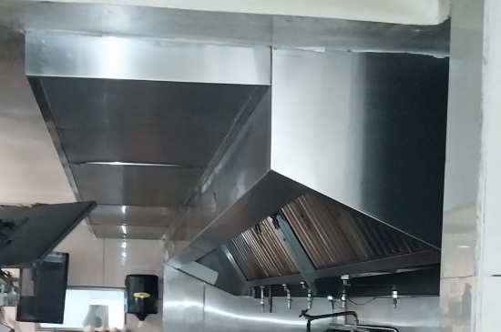 15 ft 6 in Hood by Hood Depot with Complete fire Suppression system - approx