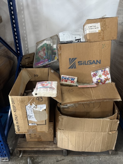 Pallet Lot of Party Supplies & Decorations / New - Case Lot