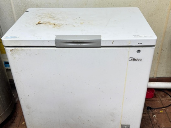 36 inch MIDEA chest freezer works good