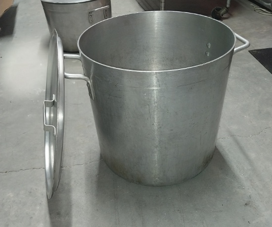 Stock pot