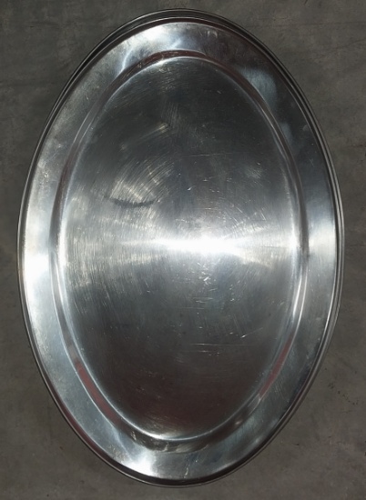 Metal Oval serving tray - 2 21" and 3 15"