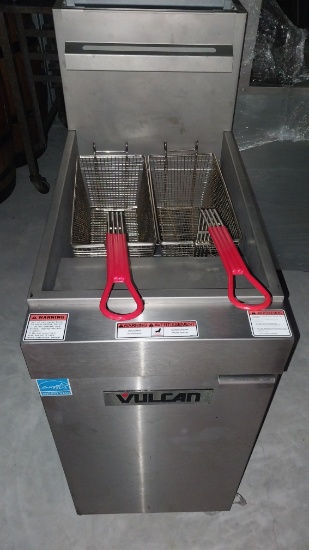 Vulcan Commercial gas deep fryer