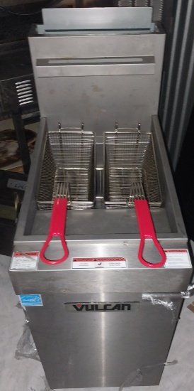Vulcan Commercial gas deep fryer