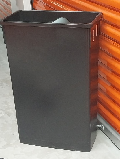 Slim Jim Trash can