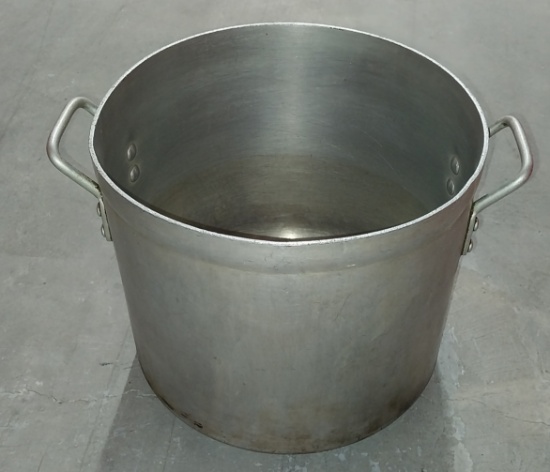 Large stock pot