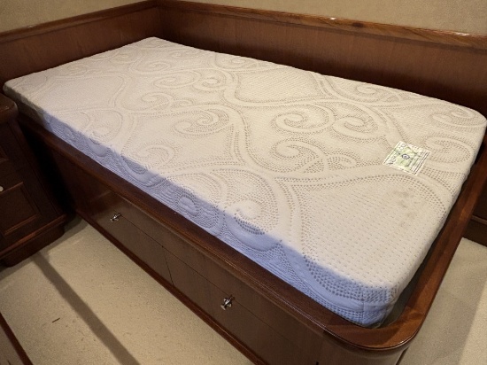 Twin Size Pillow Top Mattress W/ Rubber Backing / Yacht Mattress