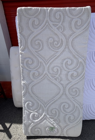 Twin Size Pillow Top Mattress W/ Rubber Backing / Yacht Mattress