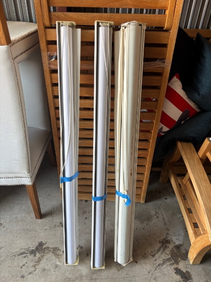 HUNTER DOUGLAS 52" White Fabric Curtains / Window Shades