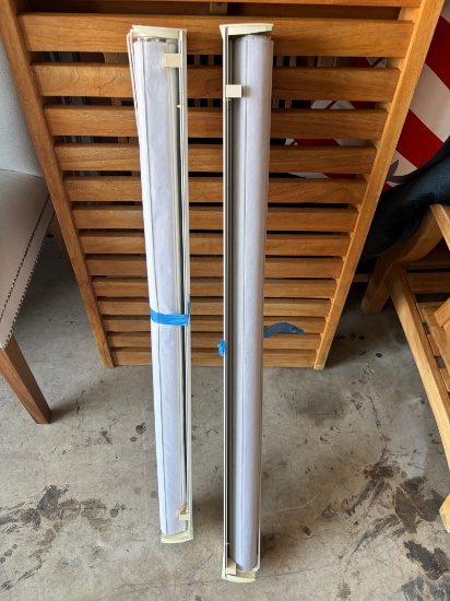 HUNTER DOUGLAS 40" White Fabric Curtains / Window Shades