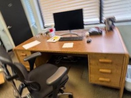 Large double pedestal six draw wood finish desk set
