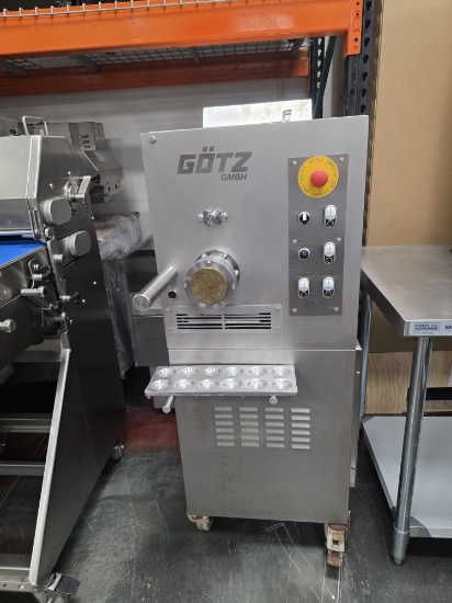 Pasta machine Gotz
