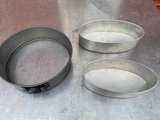 LARGE Lot of Baking Pans - Baking Spring Pans & Loaf Molds Various Sizes