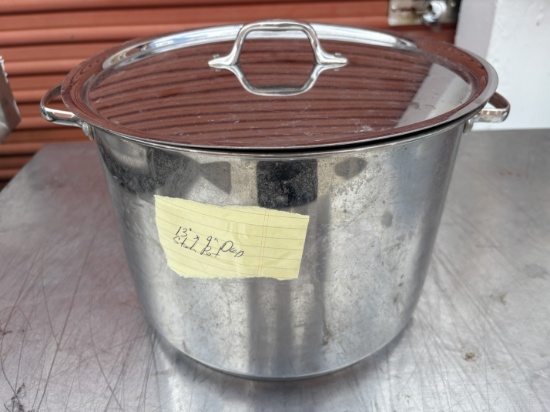 13" Round by 9" Deep Stainless Steel Stock Pot W/ 2 Handles & Lid - Kosher