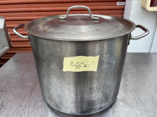 15" Round by 12" deep Stainless Steel WINCO Induction Stock Pot W/ Handles & Lid