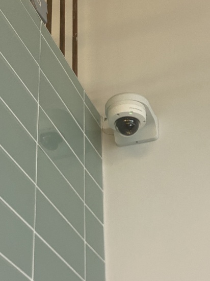 11 almost new Surveillance/security camers