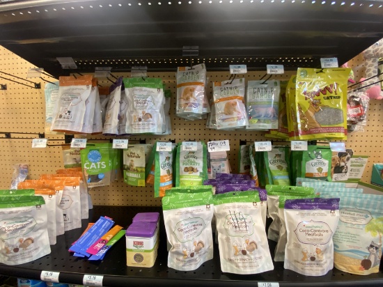 119 assorted cat Traets, catnip & Pet care Products
