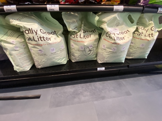 13 Bags of cat Litter