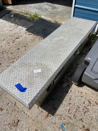 Truck Diamond Plate tool chest Box
