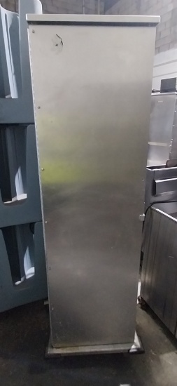 20" by 23" by 72" Half Size Enclosed Sheet Pan Rack - Alluminum Sheet Pan Rack on Casters