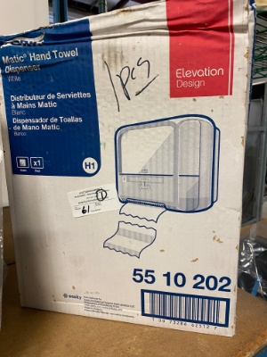 1 Hand Towel Dispenser