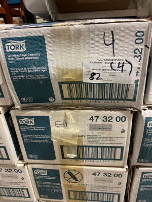 4 Towel dispenser TORK