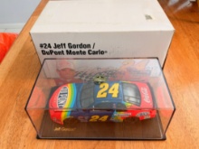 Jeff Gordon #24 1:24 Scale DuPont Monte Carlo in Origional Box / Diecast Stock Car