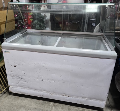 Excellence Commercial Products HB-14HCD Chest Showcase