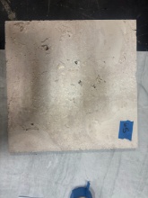 Calypso White Select saw 18 x 18 Stone DR
