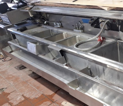 3 Compartment Bar Sink W/ Double Faucet / Bar Height 3 Comp Sink W/ Faucets