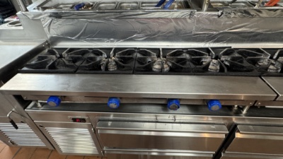 Commercial Horizantal 4 Burner Gas Range / 4 Burner Counter Top Saute Stove / Sauce Cooker