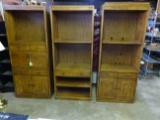3 HUNTLEY BOOKCASES BY THOMASVILLE
