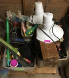 VERY LARGE LOT OF GARDENING ITEMS: