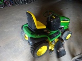 JOHN DEERE RIDING LAWN MOWER- 100 SERIES