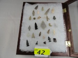 TRAY OF FLAKED ARTIFACTS AND OTHER ITEMS: