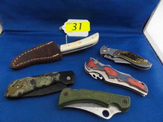 (2) FOLDING KNIVES, (2) AUTO KNIVES, (1) SHEATH KNIFE