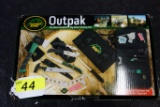 OUTDOOR EDGE OUTBACK HUNTING SET, NEW IN BOX