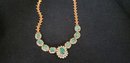 14 KT GOLD, EMERALD & DIAMOND NECKLACE: